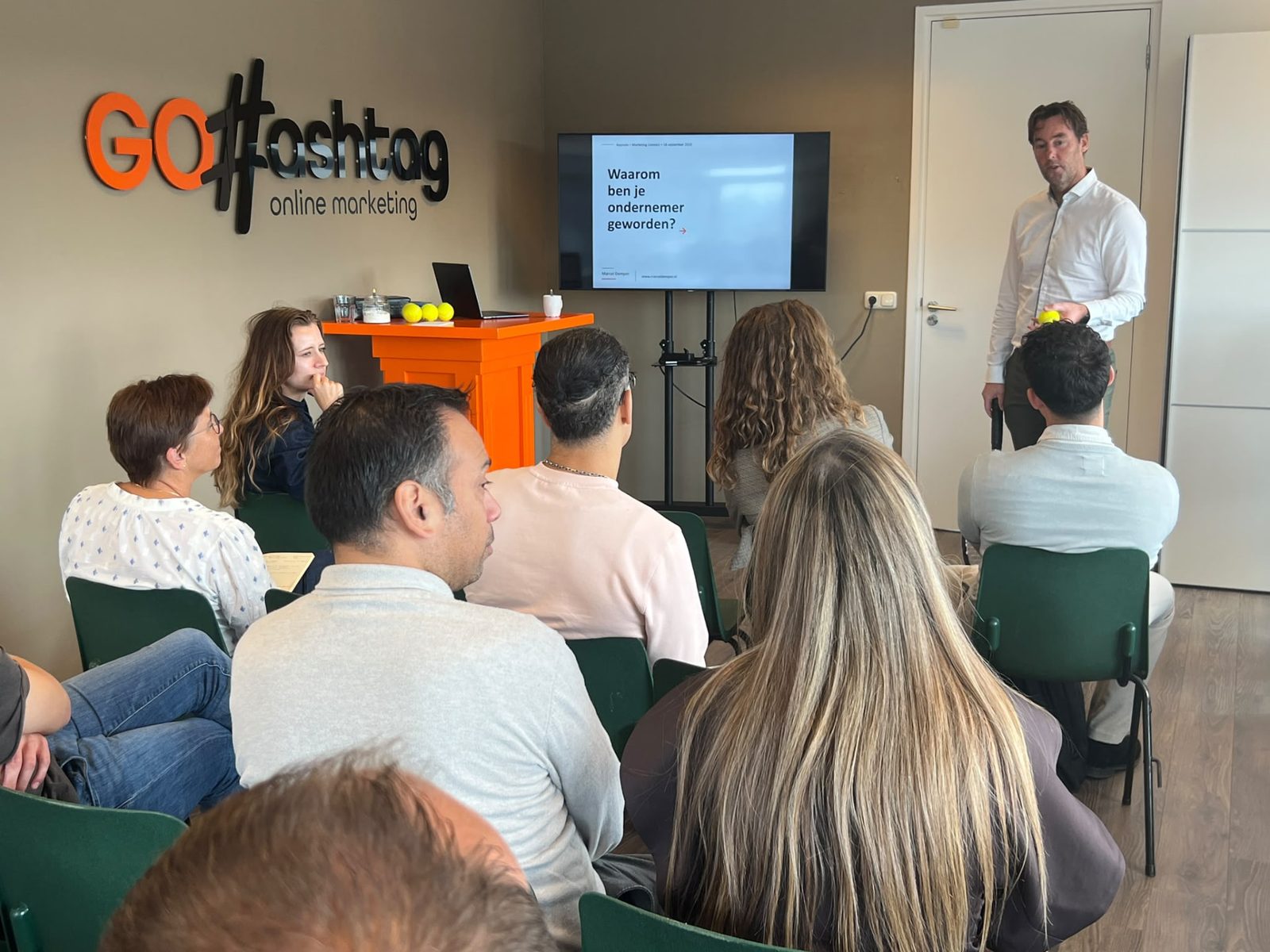 Zaal vol deelnemers tijdens Marketing Connect